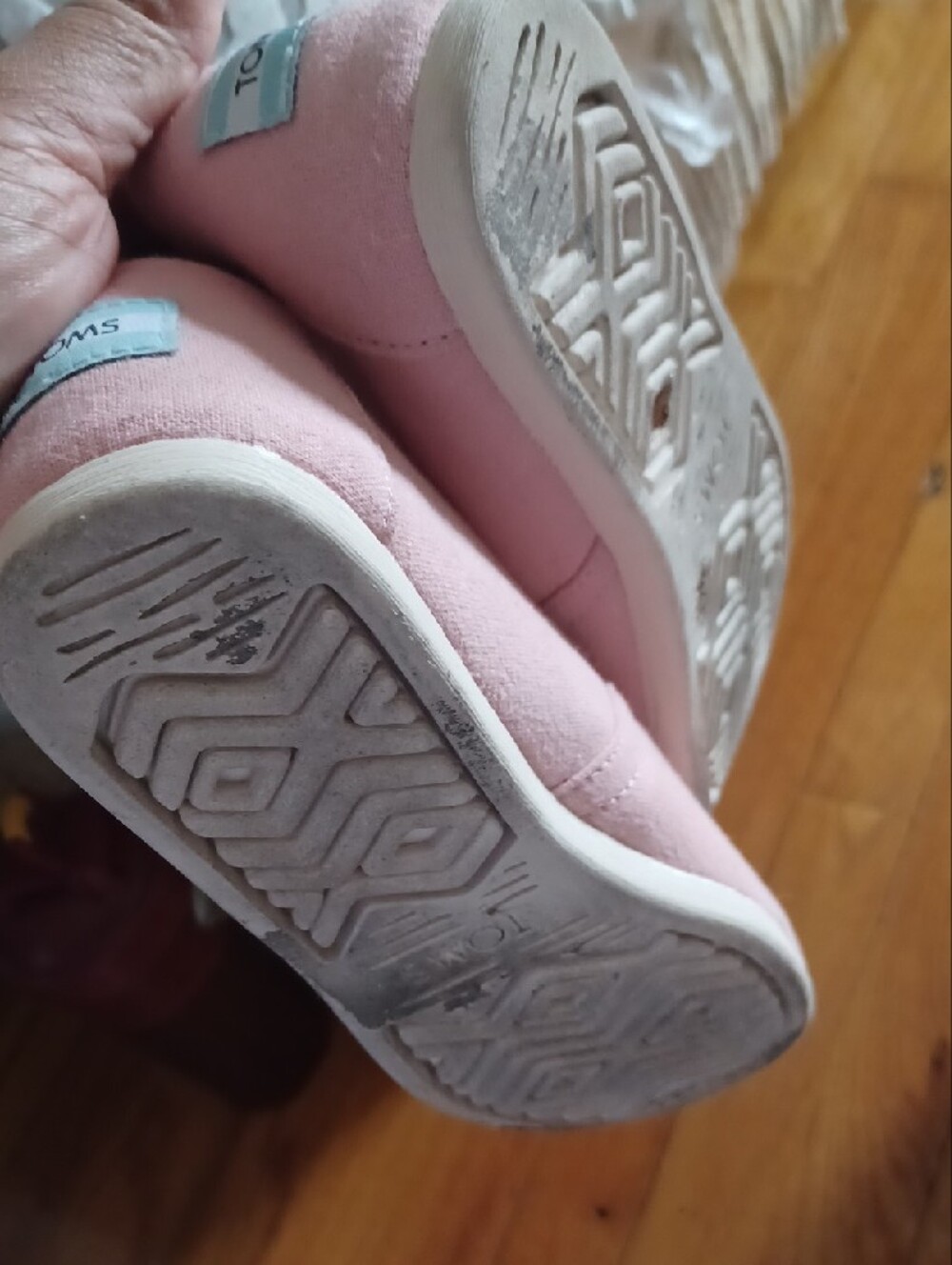 Toms Pink Canvas Slip-On Flats - Picture 3 of 16